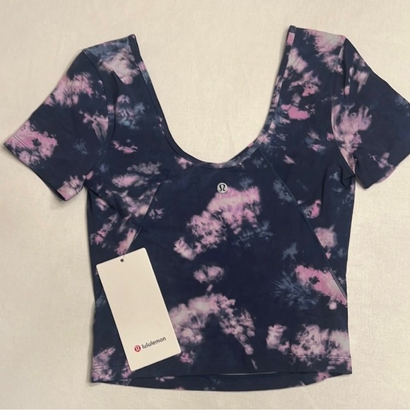 💜💙NWT Lululemon Align Tee (Circulate Tie Dye Mineral Blue Multi) gift ready - Picture 2 of 4